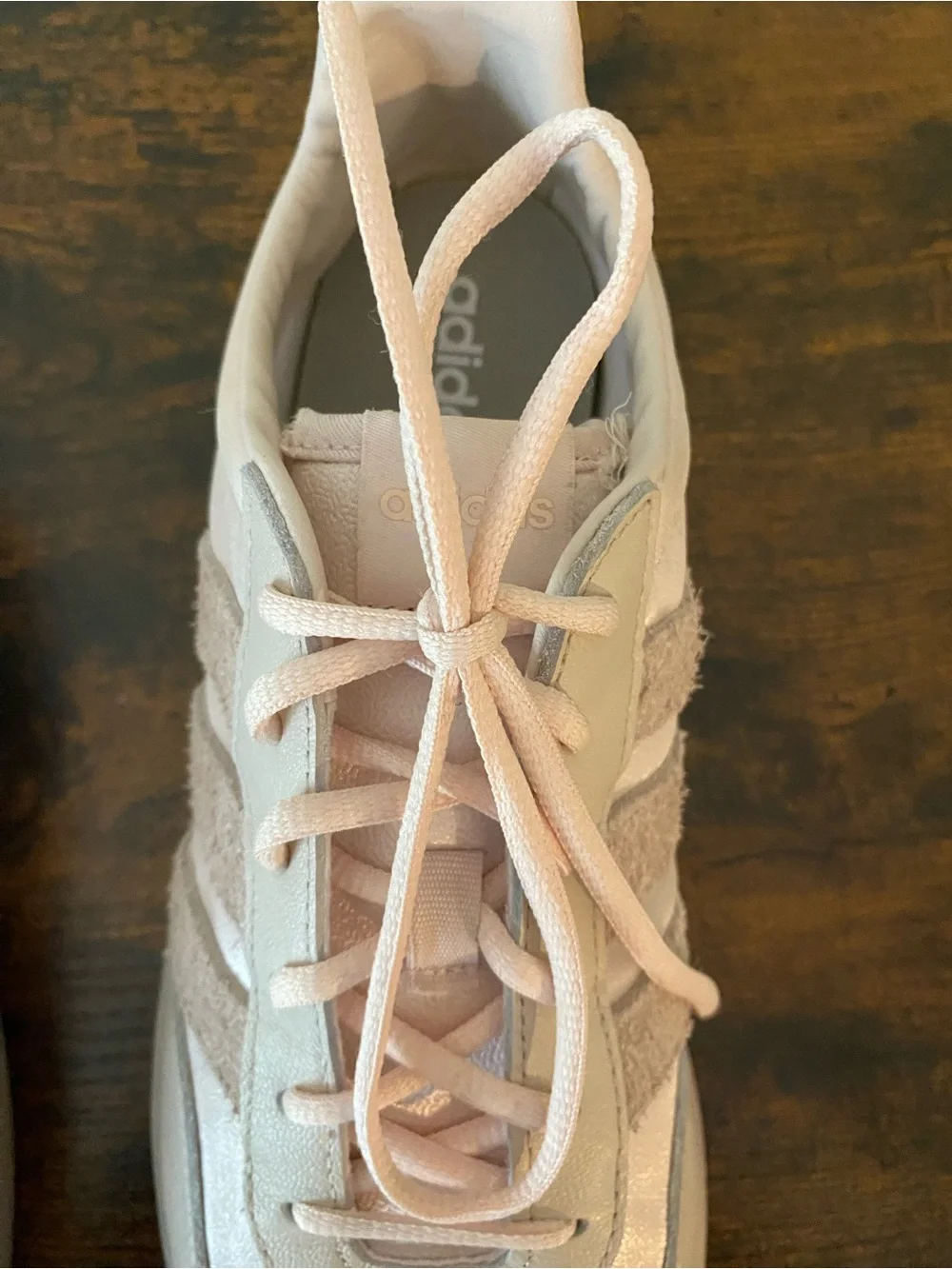 adidas Women’s Pale Pink Shiny Low-Top Platform Sneakers - Flaws